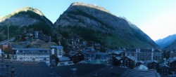 Archiv Foto Webcam Panorama Zermatterhof 06:00