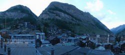 Archiv Foto Webcam Panorama Zermatterhof 19:00