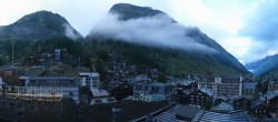 Archiv Foto Webcam Panorama Zermatterhof 05:00