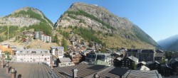 Archiv Foto Webcam Panorama Zermatterhof 07:00