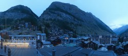 Archiv Foto Webcam Panorama Zermatterhof 19:00