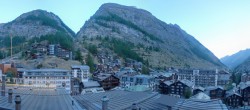 Archiv Foto Webcam Panorama Zermatterhof 05:00