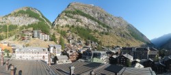 Archiv Foto Webcam Panorama Zermatterhof 07:00