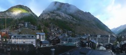Archiv Foto Webcam Panorama Zermatterhof 07:00