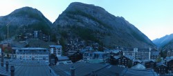 Archiv Foto Webcam Panorama Zermatterhof 17:00