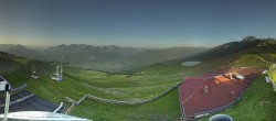 Archiv Foto Webcam Lienz: Panorama Zettersfeld 05:00