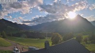Archiv Foto Webcam Aeschi: Hütte Aeschiallmend 17:00