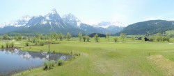Archived image Webcam Ehrwald-Lermoos: Golf Club Zugspitze 11:00