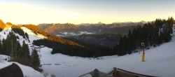 Archived image Webcam Lenggries-Brauneck: Bayern Hütte 15:00