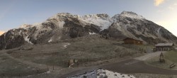 Archived image Webcam Stubai Oberberg valley - Oberiss Alm 05:00