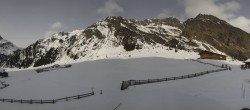 Archived image Webcam Stubai Oberberg valley - Oberiss Alm 09:00