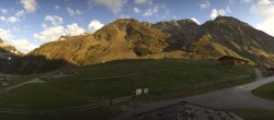 Archiv Foto Webcam Oberiss Alm im Stubaier Oberbergtal 05:00
