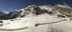Archived image Webcam Stubai Oberberg valley - Oberiss Alm 11:00