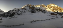 Archived image Webcam Stubai Oberberg valley - Oberiss Alm 14:00