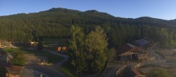 Archiv Foto Webcam Henndorf am Wallersee - Gut Aiderbichl 17:00