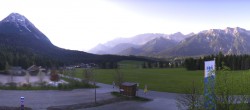 Archiv Foto Webcam Leutasch Moos - Rödlach Parkplatz 17:00
