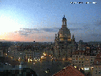 Archiv Foto Webcam Dresden - Frauenkirche und Neumarkt 19:00