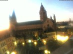 Archived image Webcam Mainz - Market and Cathedral 05:00