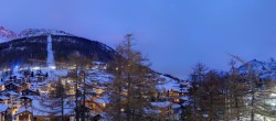 Archiv Foto Webcam Saas Fee: Blick in den Ortskern 06:00