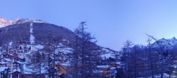 Archiv Foto Webcam Saas Fee: Blick in den Ortskern 06:00