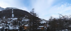 Archiv Foto Webcam Saas Fee: Blick in den Ortskern 15:00