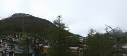 Archiv Foto Webcam Saas Fee: Blick in den Ortskern 13:00