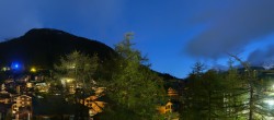 Archiv Foto Webcam Saas Fee: Blick in den Ortskern 03:00