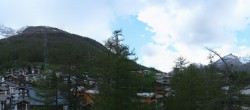 Archiv Foto Webcam Saas Fee: Blick in den Ortskern 17:00