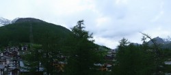 Archiv Foto Webcam Saas Fee: Blick in den Ortskern 05:00
