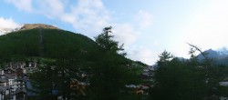 Archiv Foto Webcam Saas Fee: Blick in den Ortskern 05:00