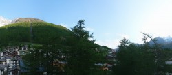 Archiv Foto Webcam Saas Fee: Blick in den Ortskern 06:00