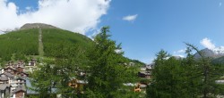Archiv Foto Webcam Saas Fee: Blick in den Ortskern 09:00