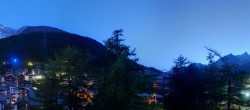 Archiv Foto Webcam Saas Fee: Blick in den Ortskern 03:00