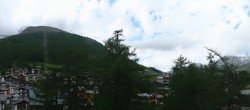 Archiv Foto Webcam Saas Fee: Blick in den Ortskern 17:00
