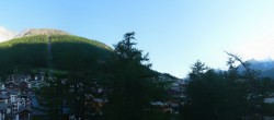 Archiv Foto Webcam Saas Fee: Blick in den Ortskern 06:00