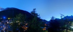 Archiv Foto Webcam Saas Fee: Blick in den Ortskern 03:00