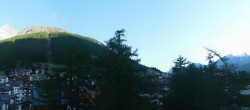 Archiv Foto Webcam Saas Fee: Blick in den Ortskern 06:00