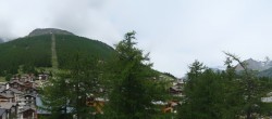 Archiv Foto Webcam Saas Fee: Blick in den Ortskern 11:00