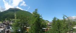 Archiv Foto Webcam Saas Fee: Blick in den Ortskern 13:00