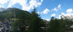 Archiv Foto Webcam Saas Fee: Blick in den Ortskern 15:00