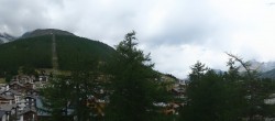 Archiv Foto Webcam Saas Fee: Blick in den Ortskern 11:00