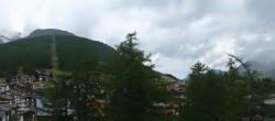 Archiv Foto Webcam Saas Fee: Blick in den Ortskern 15:00
