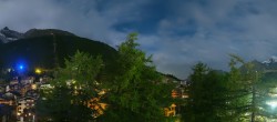Archiv Foto Webcam Saas Fee: Blick in den Ortskern 01:00