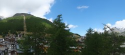 Archiv Foto Webcam Saas Fee: Blick in den Ortskern 11:00
