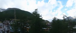 Archiv Foto Webcam Saas Fee: Blick in den Ortskern 17:00
