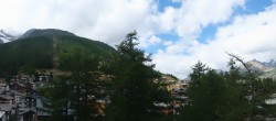 Archiv Foto Webcam Saas Fee: Blick in den Ortskern 15:00