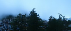 Archiv Foto Webcam Saas Fee: Blick in den Ortskern 05:00