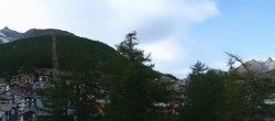Archiv Foto Webcam Saas Fee: Blick in den Ortskern 17:00