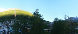 Archiv Foto Webcam Saas Fee: Blick in den Ortskern 07:00