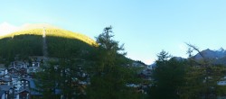 Archiv Foto Webcam Saas Fee: Blick in den Ortskern 07:00